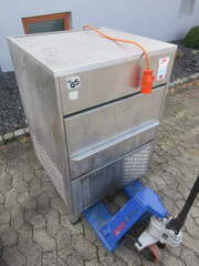 Scherbeneismaschine