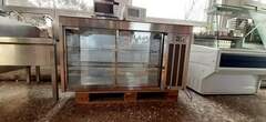 Bild zu K�hlvitrine
