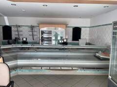 Anzeigenbild Ladeneinrichtung