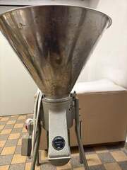 Anzeigenbild Restbrotzerkleiner