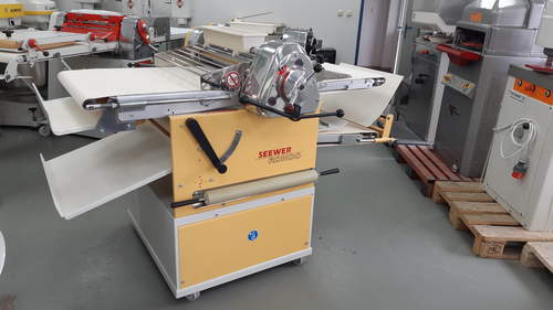 RONDO KOMBI 614 - Mehrzweck-Ausrollmaschine Hauptbild zu Ausrollmaschine