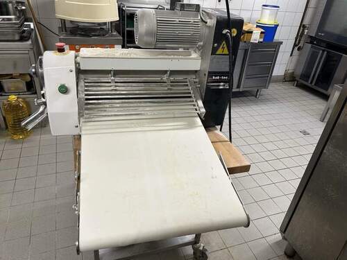 Hauptbild zu Ausrollmaschine