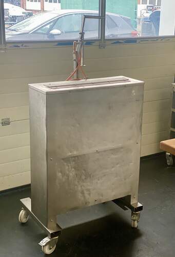 Hauptbild zu Blechputzmaschine