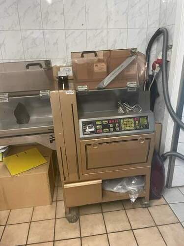 Hauptbild zu Brotschneidemaschine