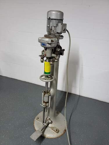 Dosenverschlissmaschine