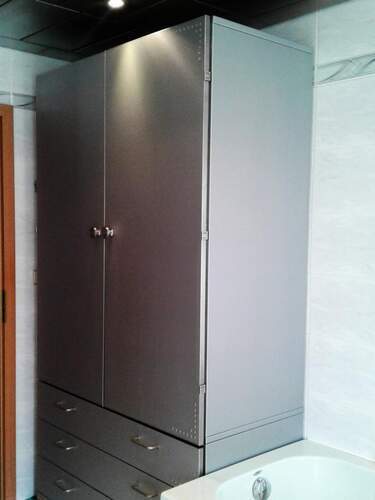 Edelstahlschrank