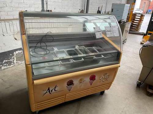 Eisvitrine
