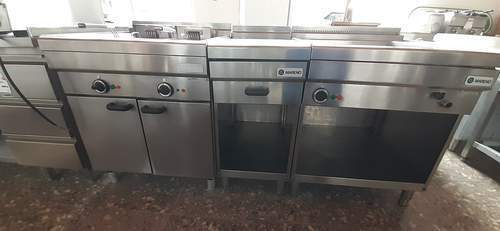 Bain-Marie u Arbeitsschrank MARENO als Gebrauchtware kaufen Kochstrecke
