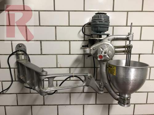 Belshaw Spritzkuchenmaschine Typ F mit Elektromotor Hauptbild zu Krapfenmaschine