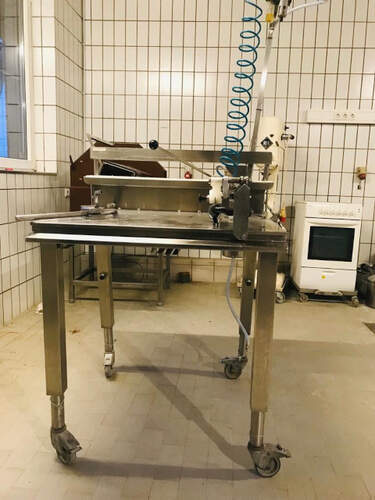 Hauptbild zu Kuchenschneidetisch