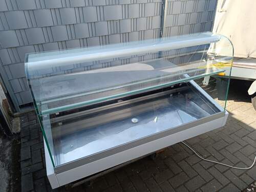 K�hlvitrine