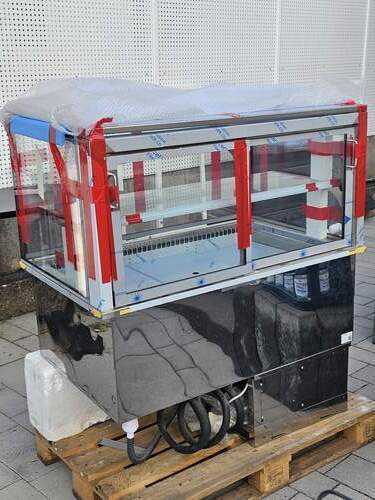 K�hlvitrine