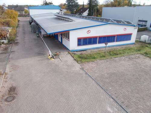 Hauptbild zu Produktionshalle