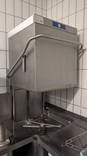 Hobart Hauben-Spülmaschine als Gebrauchtware kaufen Spülmaschine