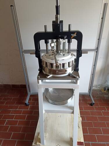 Teigteiler mechanisch 30 Stück NEU Hauptbild zu Teigteiler