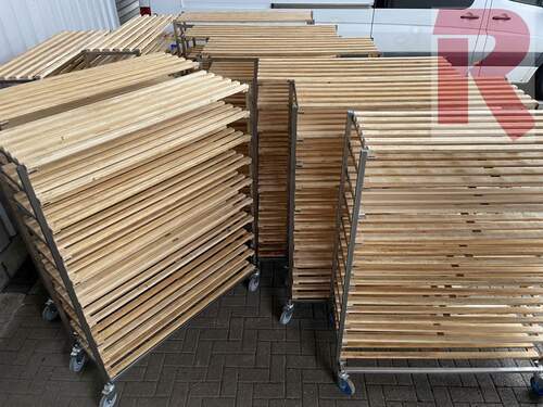 Ausbackwagen mit je 10 Holz- bzw. Aluauflagen Hauptbild zu Transportwagen