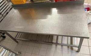 Edelstahlarbeitstisch mit Aufkantung 10 cm � 189�78 cm