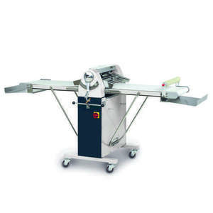 Ausrollmaschine 520 mm Bandbreite mit Kunststoffbnder