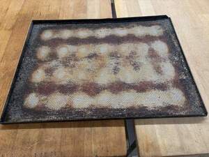 B�ckereibleche 60�80 cm � gebraucht, stabil (ca. 100 Stk.)