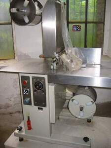Banderoliermaschine Kiener Skinetta