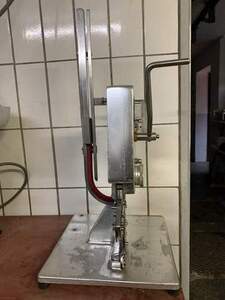 Tipper Handclipper
