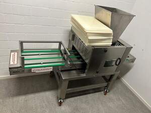 Dosiermaschine MCI M3 mit Drahtschneider