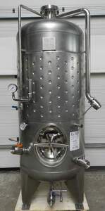 Sektdrucktank 920 Liter mit Khlmantel aus V2A Edelstahl