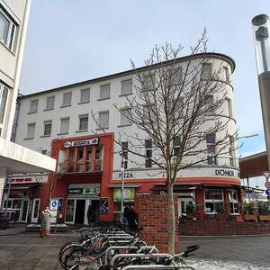 Gastronomie- Geschftshaus -Fugngerzone direkt am Bahnhof