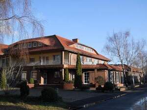 Hotel-Restaurant mit Saal, Biergarten und Wohnung