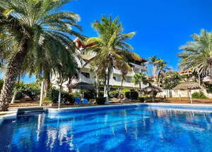 Hotel mit zwei Geb�uden und Pool in El Yague - Venezuela