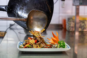 selbstst�ndige K�che gesucht (Vollzeit, 38-Stunden-Woche)