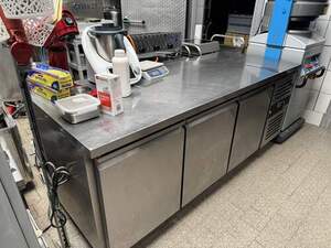 K�hltisch ECO mit 3 T�ren