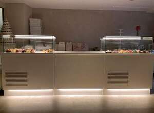 Premium P�tisserie-Theke | PURE Line | K�hlvitrine | QUARZ |