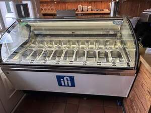 Eisvitrine  IFI Lunette Gel 160 � Gastro Eistruhe