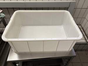 x Rohstoffkiste mit Deckel 60�40 � lebensmittelecht