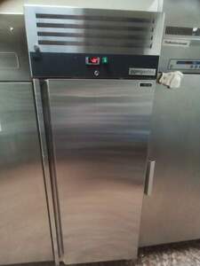 Froster Schrank fr 60 x 80 cm Bleche
