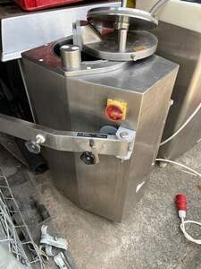 Kolbenfllmaschine Frey